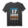 Lustiges 17. Geburtstag T-Shirt - Endlich 17 Jahre Geschenk für Jungen und Mädchen, Perfekt für die Geburtstagsparty