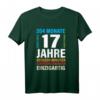 Lustiges 17. Geburtstag T-Shirt - Endlich 17 Jahre Geschenk für Jungen und Mädchen, Perfekt für die Geburtstagsparty