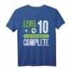 Level 10 Gamer T-Shirt zum Geburtstag - Lustiges Retro Zocker Outfit für Jungen, Mädchen, Kinder und Erwachsene