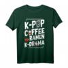 K-Pop Coffee Ramen K-Drama Koreanische Pop Musik T-Shirt – Exklusives Design für Fans, Geburtstags- & Weihnachtsgeschenk