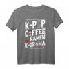 K-Pop Coffee Ramen K-Drama Koreanische Pop Musik T-Shirt – Exklusives Design für Fans, Geburtstags- & Weihnachtsgeschenk