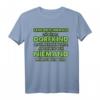 Leg Dich Niemals Mit Einem Dorfkind An T-Shirt – Lustiges Geschenk für Dorfkinder, Landbewohner & Bauern zu Geburtstag & Weihnachten