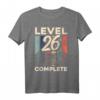 Gamer Zocker Level 26 T-Shirt - Lustiges Retro Vintage Geburtstagsgeschenk für Männer und Frauen zum 26. Geburtstag