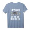 Leveled Up To Big Brother Gaming T-Shirt – Lustiges Familien Babyankündigungs-Shirt für Geschwister, Eltern & Großeltern