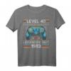 HapDuck Gamer Level 40 - Legendäres 1983 T-Shirt für Männer, Frauen & Kinder, Lustiges Gaming Geschenk & Partydekoration