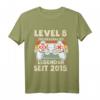 Kinder Geburtstagsshirt Level 8 Jahre für Jungen - Gamer T-Shirt mit Controller Motiv für den 8. Geburtstag, ideal für LAN-Party & Gaming-Fans
