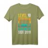 Legendär seit 2011 | Lustiges Gamer T-Shirt Level 10 für Kinder – Perfektes Geburtstags- und Weihnachtsgeschenk für junge Zocker