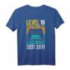 Legendär seit 2011 | Lustiges Gamer T-Shirt Level 10 für Kinder – Perfektes Geburtstags- und Weihnachtsgeschenk für junge Zocker
