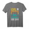 Legendär seit 2011 | Lustiges Gamer T-Shirt Level 10 für Kinder – Perfektes Geburtstags- und Weihnachtsgeschenk für junge Zocker