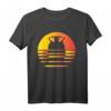 Gloomhaven Character Synth Wave Design - Board Game T-Shirt für Fantasy, RPG & 80er-Jahre Gaming-Fans