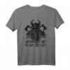Schwarz ist bunt genug! Wikinger Totenschädel T-Shirt - Lustiges Gothic und Metal Geschenk für dunkle Seelen