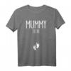 Funny Mummy To Be Schwangerschafts-Shirt für Halloween – Perfekt für Baby Shower, Gender Reveal & Kostümparty für Schwangere & werdende Eltern