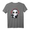 Panda hört Musik T-Shirt – Süßes Pandabär Geschenk für Musikliebhaber, Sänger & Freunde, perfekt für Geburtstag & Weihnachten