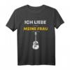 Herren Ich Liebe Es Wenn Meine Frau Mich Gitarre Spielen Lässt T-Shirt - Lustiges Musikeroutfit für Gitarristen & Bandkollegen
