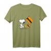HapDuck Snoopy Charlie Brown Flags T-Shirt - Lizenziertes Cartoon Design für Geburtstagsfeier & Geschenk