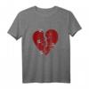 Gebrochenes Herz und Sicherheitsnadeln T-Shirt – Perfektes Geschenk für Liebeskummer, Valentinstag, Geburtstag & Weihnachten für Herzliebhaber