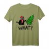 Lustiges Black Cat Geschenk - Pushing Christmas Tree Over Cat T-Shirt für Katzenliebhaber, Weihnachten, Halloween & Geburtstage