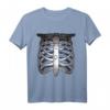 Halloween Skelett Brust T-Shirt – Gruselige Party Geschenkidee für Männer und Frauen, Perfekt für Halloween & Kostüm-Events