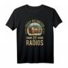 Leicht abgelenkt von Radios Vintage Radio Enthusiasten T-Shirt – Perfektes Geschenk für Sammler & Retro-Fans