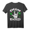 Kleeblatt-Liebhaber T-Shirt für St. Patrick's Day – Irisches Shamrock Motiv als Geschenk für Rockfans, Musiker & irischen Stolz