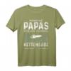 Manche Papas Spielen Fußball & Kettensäge T-Shirt – Coole Vatertagsgeschenkidee für Handwerker, Förster & Fußballfans