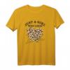 Nur Ein Mädchen, Das Leopardenmuster Mag - Trendiges T-Shirt für Frauen und Mädchen, Leopard Print Design mit Herz