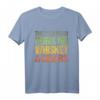 Lebt von Whiskey und Zigarren T-Shirt - Witziges Design für Whiskey & Zigarren Liebhaber, ideal als Geschenk